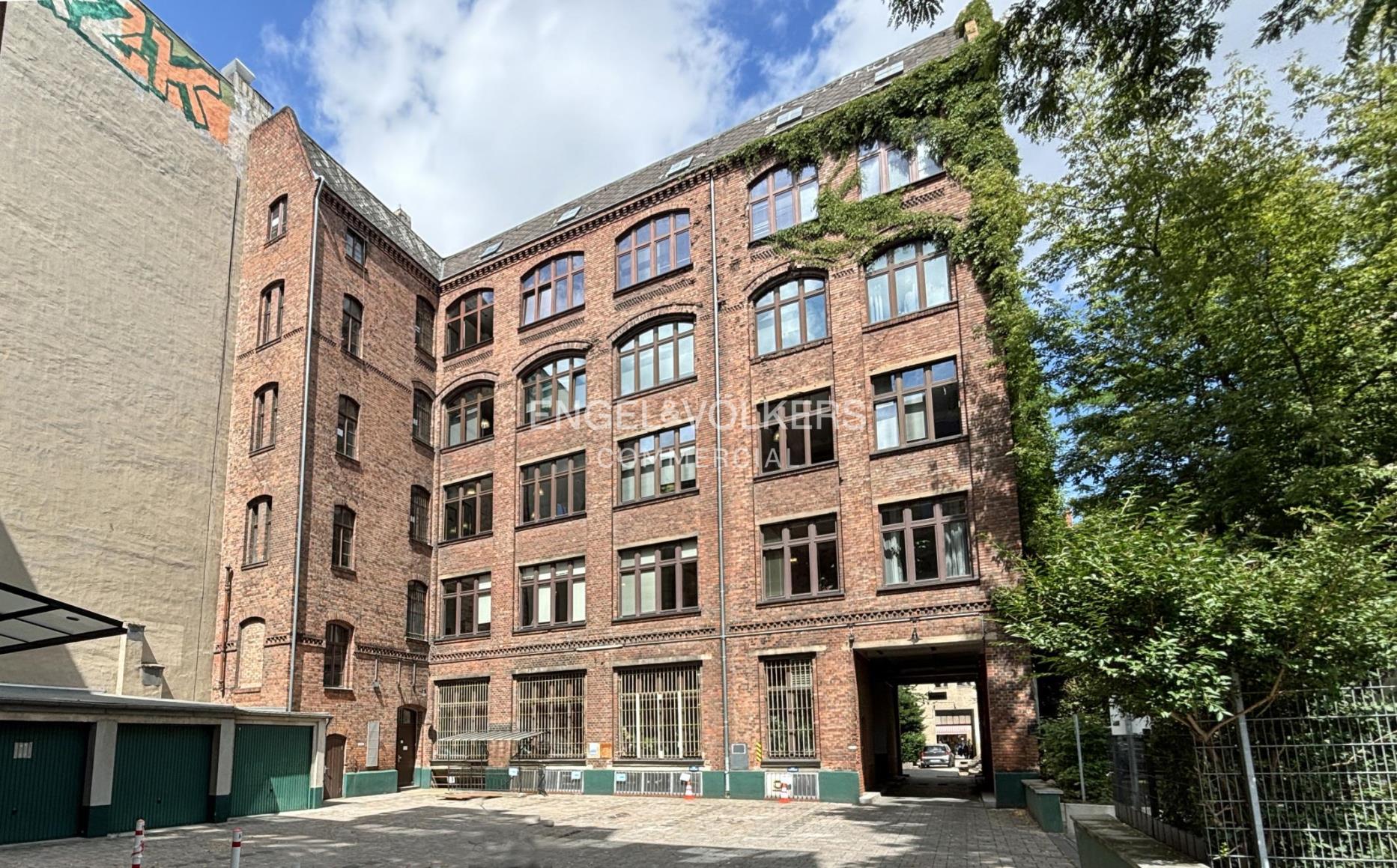 Büro-/Praxisfläche zur Miete 22,50 € 612 m²<br/>Bürofläche ab 245 m²<br/>Teilbarkeit Kreuzberg Berlin 10999