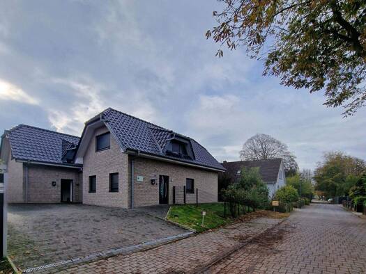 Doppelhaushälfte zum Kauf 525.000 € 6 Zimmer 180 m² 478 m² Grundstück frei ab 01.01.2026 Mulsum Wurster Nordseeküste 27639