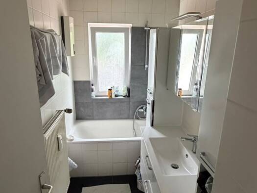 Wohnung zur Miete 655 € 4 Zimmer 82 m² Geschoss -1/3 frei ab 01.12.2026 Gaulnhofer Straße 1 Katzwang Nürnberg 90455