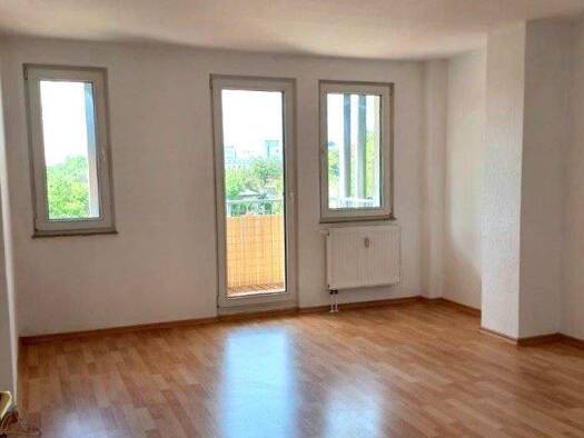 Wohnung zur Miete 589 € 2 Zimmer 62 m² EG frei ab 01.02.2026 Rennplatzstraße 4 Seidnitz/Dobritz Dresden 01237