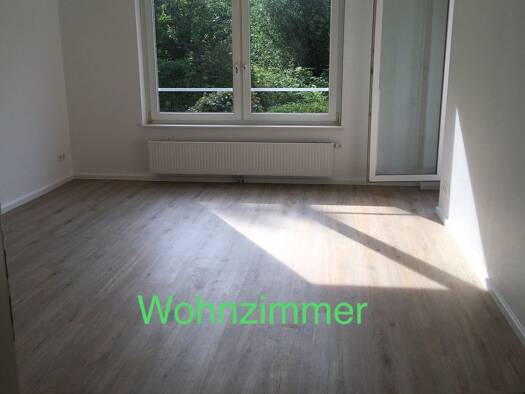 Wohnung zur Miete 800 € 2,5 Zimmer 69,8 m² Geschoss 1/3 frei ab 01.12.2026 Brahmsstraße 35 Elmshorn 25337