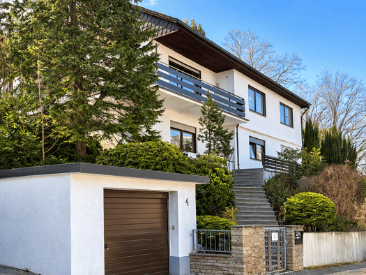 Mehrfamilienhaus zum Kauf 849.000 € 7 Zimmer 200 m² 1.180 m² Grundstück Gerbrunn 97218