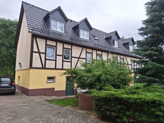 Wohnung zur Miete 295 € 2 Zimmer 49 m² frei ab 01.08.2026 Hauptstraße 42 Hirschfeld Reinsberg / Hirschfeld 09634