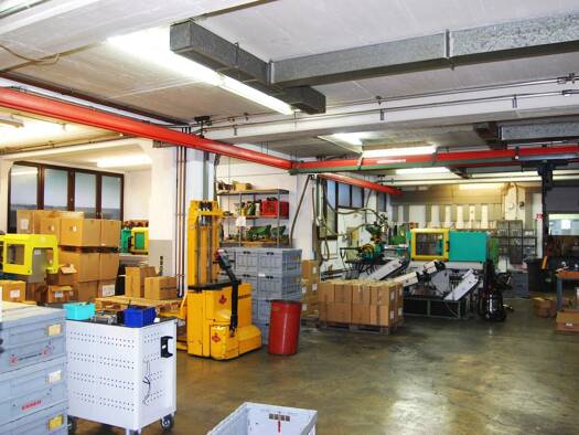 Lagerhalle zur Miete 5 € 1.500 m² Lagerfläche teilbar ab 500 m² Merscheid Solingen 42655