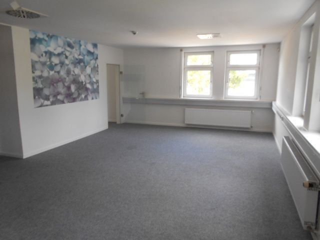 Büro-/Praxisfläche zur Miete 400 € 1 Zimmer 40 m²<br/>Bürofläche Kolbermoor 83059