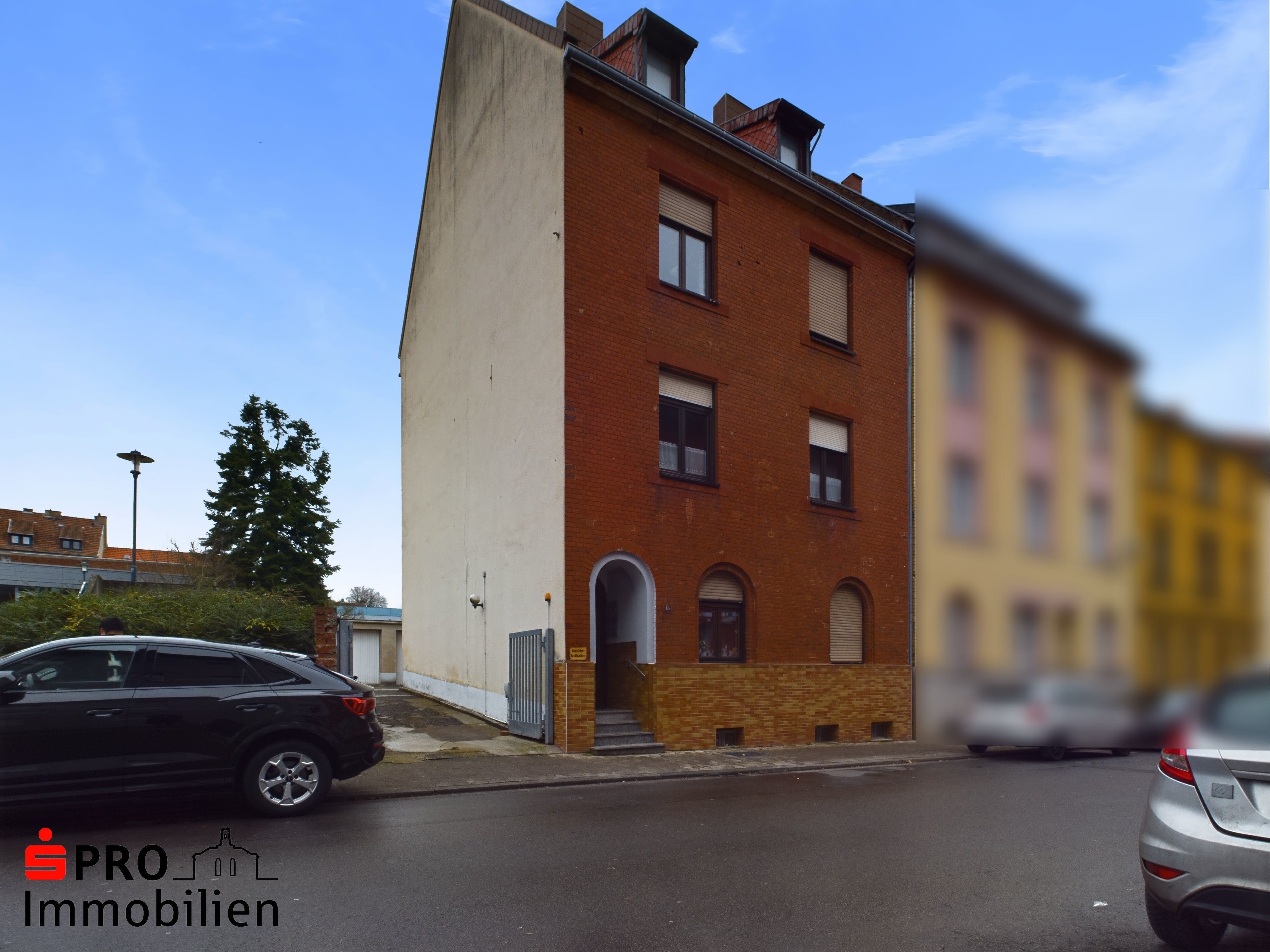 Mehrfamilienhaus zum Kauf 359.000 € 11 Zimmer 241 m²<br/>Wohnfläche 650 m²<br/>Grundstück Hochstraße Saarbrücken 66115