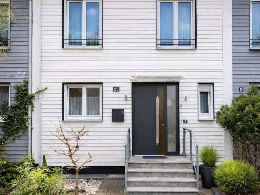 Reihenmittelhaus zum Kauf 619.000 € 5 Zimmer 144 m² 204 m² Grundstück frei ab sofort Raunheim 65479