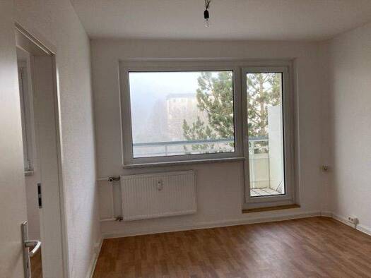 Wohnung zur Miete 360 € 4 Zimmer 59,2 m² 4. Geschoss An der Wolfgangwiese 2 Gotha 99867