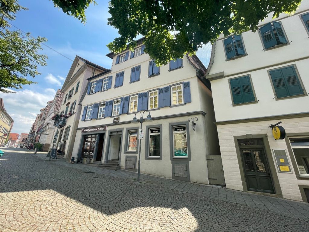 Wohnung zum Kauf 125.000 € 1,5 Zimmer 62 m²<br/>Wohnfläche 2.<br/>Geschoss Marktplatz 18 Vahingen Vaihingen an der Enz 71665