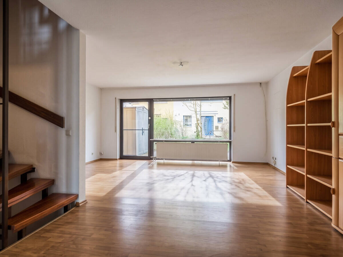 Reihenmittelhaus zum Kauf – další