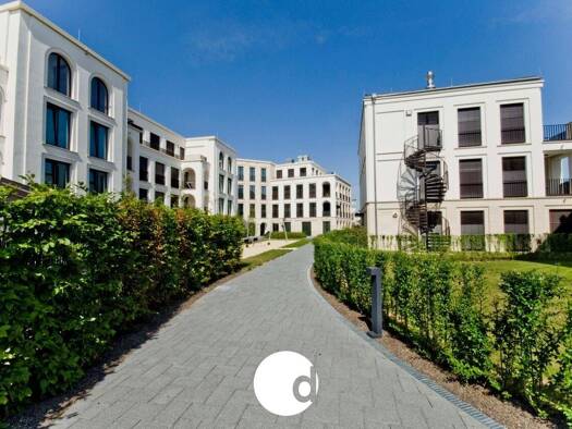 Wohnung zur Miete 1.300 € 2 Zimmer 69,6 m² 3. Geschoss frei ab 01.11.2026 Mitte Mitte 70178