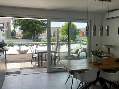 Wohnung zur Miete 1.700 € 4 Zimmer 123 m² Geschoss 1/2 frei ab 01.10.2025 Niederkassel 53859