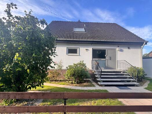 Haus zum Kauf als Kapitalanlage geeignet 449.000 € 6 Zimmer 131 m² 568 m² Grundstück Heeßeler Kirchweg 16 Burgdorf 31303