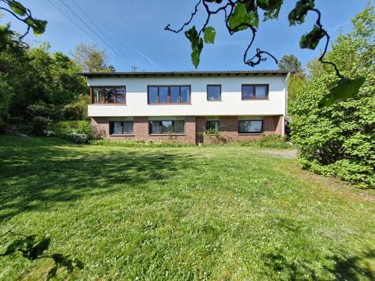 Einfamilienhaus zum Kauf 698.000 € 8,5 Zimmer 196 m² 2.238 m² Grundstück Ochsenfurt 97199