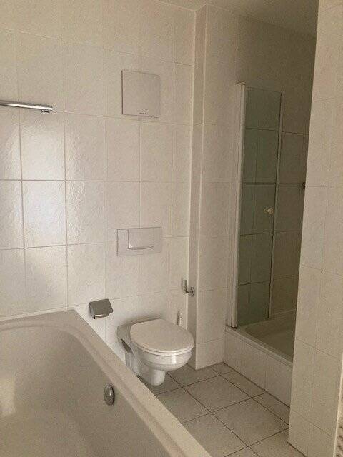 Property thumbnail 6