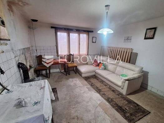Haus zum Kauf 77.000 € 3 Zimmer 140 m² Donji Zvecaj Duga Resa