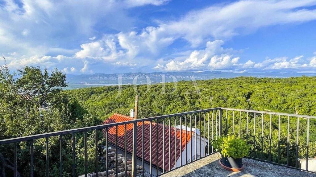 Reihenmittelhaus zum Kauf 230.000 € 2 Zimmer Dobrinj 51514