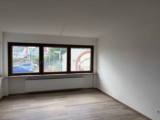 Wohnung zur Miete 890 € 2,5 Zimmer 77 m² Geschoss EG/2 frei ab sofort Klüsserath 54340