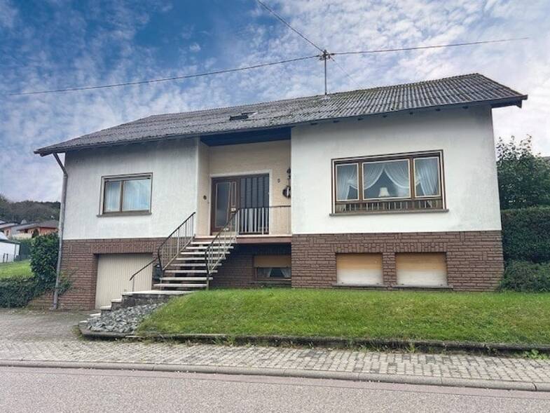 Einfamilienhaus zum Kauf 198.000 € 8 Zimmer 235 m² 1.091 m² Grundstück frei ab sofort Schwarzenbach Nonnweiler 66620