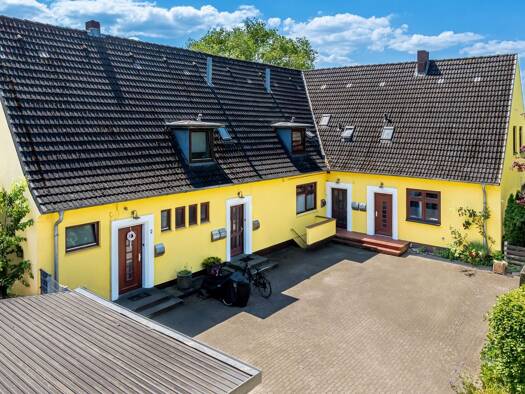 Mehrfamilienhaus zum Kauf als Kapitalanlage geeignet 699.000 € 20 Zimmer 604 m² 1.160 m² Grundstück Elmshorn 25337
