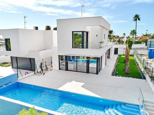 Einfamilienhaus zum Kauf 760.000 € 4 Zimmer 151 m² 515 m² Grundstück Alicante 03189