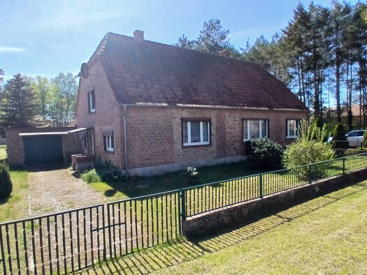 Einfamilienhaus zum Kauf 109.000 € 5 Zimmer 135 m² 3.200 m² Grundstück frei ab sofort Grebs Grebs-Niendorf 19294