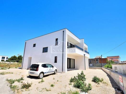 Einfamilienhaus zum Kauf - Erstbezug 390.000 € 5 Zimmer 260 m² Vodice 22211