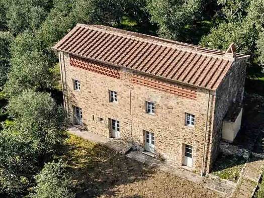 Haus zum Kauf 1.100.000 € 230 m² 11.000 m² Grundstück Camaiore 55041