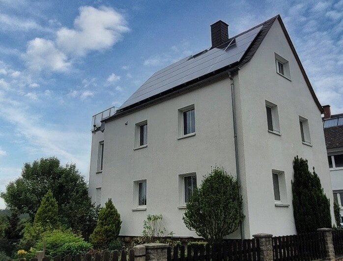 Mehrfamilienhaus zum Kauf 269.000 € 5 Zimmer 136 m²<br/>Wohnfläche 620 m²<br/>Grundstück Netzschkau Netzschkau 08491