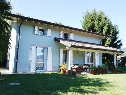 Einfamilienhaus zum Kauf 439.000 € 3 Zimmer 160 m² 1.350 m² Grundstück Cadegliano Viconago 21037