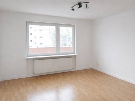 Wohnung zur Miete 950 € 3 Zimmer 98 m² Geschoss 3/3 frei ab 01.04.2026 Stadtgebiet Wolfenbüttel 38304