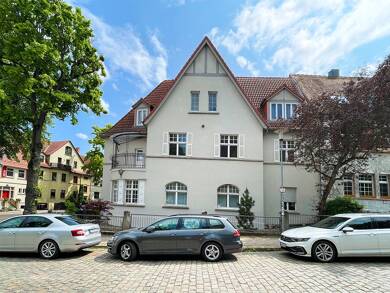 Mehrfamilienhaus zum Kauf 950.000 € 15 Zimmer 450 m² 425 m² Grundstück Erfurt 99096