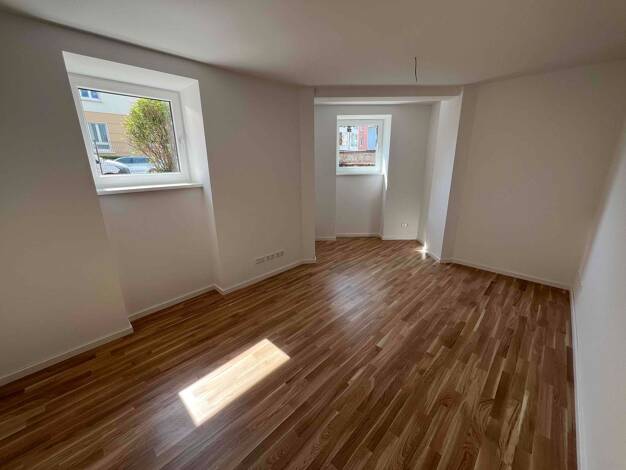 Wohnung zur Miete 950 € 3 Zimmer 67,8 m² Souterrain, 1. Geschoss frei ab sofort Blasewitz Dresden 01277
