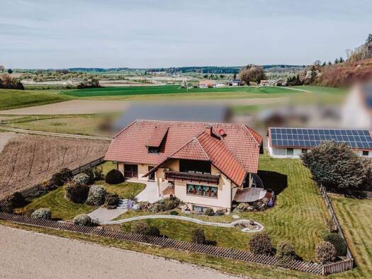 Mehrfamilienhaus zum Kauf provisionsfrei 698.000 € 10 Zimmer 330,8 m² 1.370 m² Grundstück frei ab sofort Pfullendorf 88630