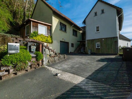 Einfamilienhaus zum Kauf provisionsfrei 299.000 € 6 Zimmer 163,1 m² 1.102 m² Grundstück Atzbach Lahnau 35633