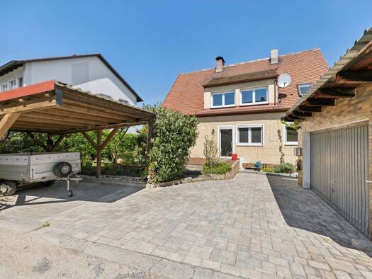Mehrfamilienhaus zum Kauf 380.000 € 6 Zimmer 165 m² 698 m² Grundstück Poppenricht 92284