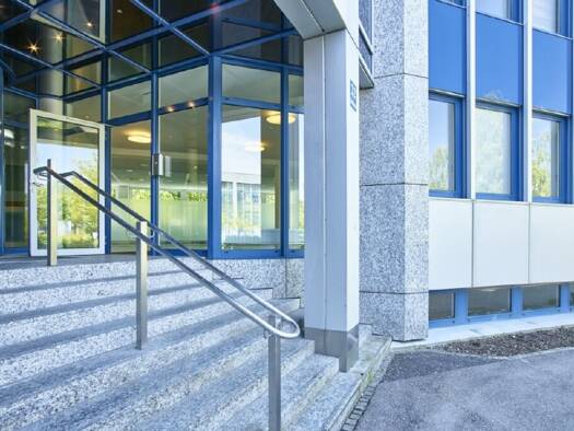 Bürofläche zur Miete provisionsfrei 11 € 661 m² Bürofläche teilbar ab 396 m² Ismaning 85737