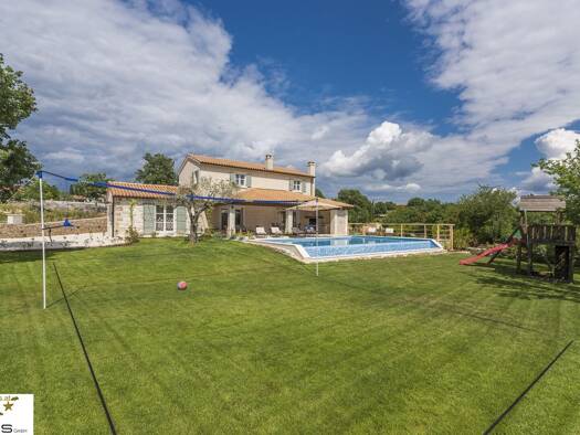 Villa zum Kauf provisionsfrei 4 Zimmer 800 m² Grundstück Smoljanci 52342