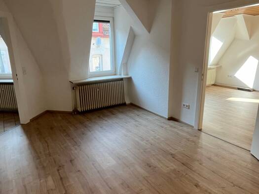 Wohnung zur Miete 1.050 € 3,5 Zimmer 93 m² 3. Geschoss frei ab 01.11.2026 Gostenhof Altstadt und engere Innenstadt 90443