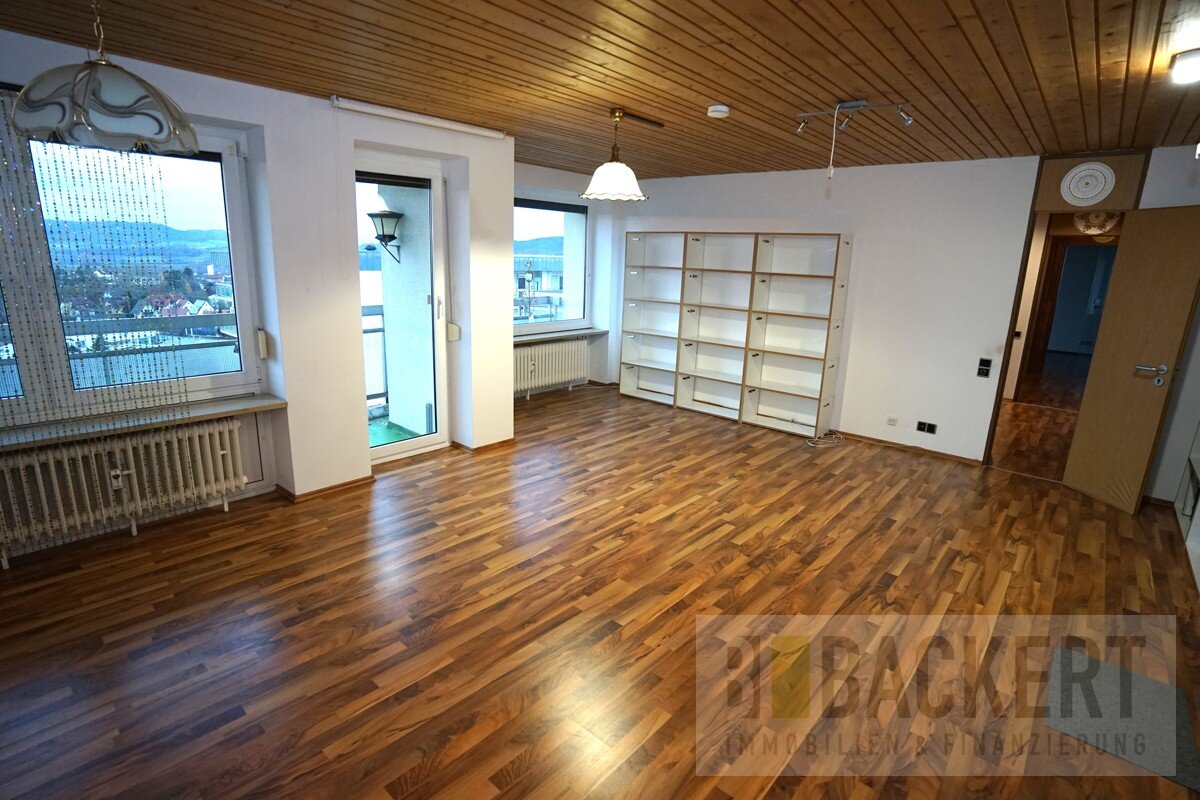 Penthouse zum Kauf 215.000 € 4 Zimmer 116,7 m²<br/>Wohnfläche Lichtenfels Lichtenfels 96215