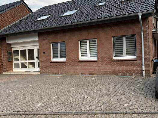 Wohnung zur Miete 699 € 3,5 Zimmer 82 m² Geschoss 1/1 frei ab 01.12.2026 Brünen Hamminkeln 46499