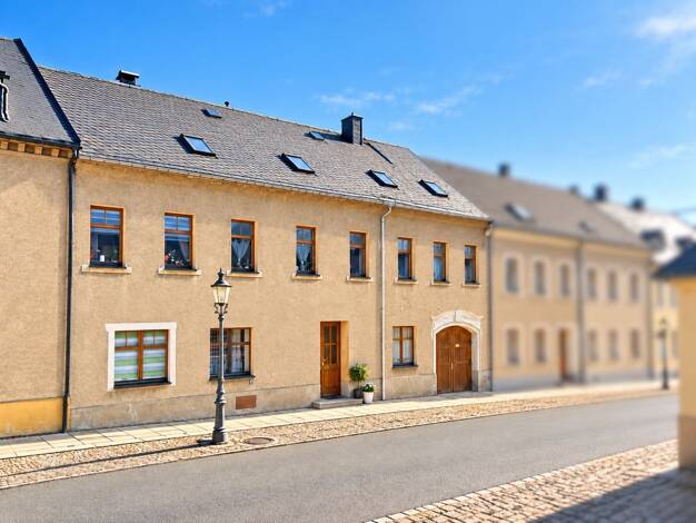 Einfamilienhaus zum Kauf 49.999 € 9 Zimmer 174 m² 860 m² Grundstück Elterlein Elterlein 09481