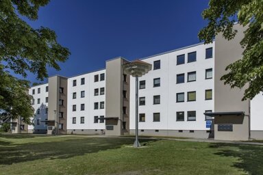 Wohnung zur Miete 680 € 4 Zimmer 75,6 m² EG frei ab 17.03.2025 Lüneburger Ring 3 Vorsfelde Wolfsburg 38448