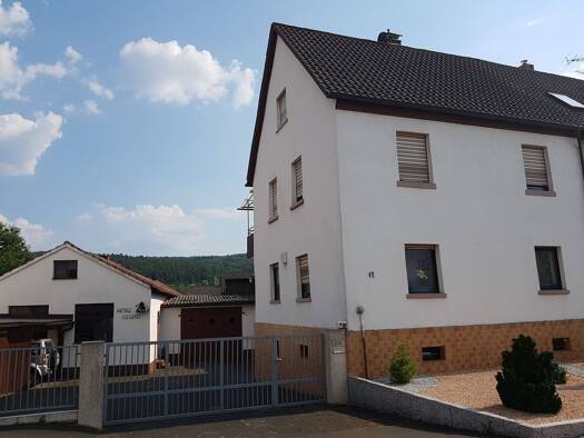 Einfamilienhaus zur Miete 1.280 € 7 Zimmer 190 m² frei ab 01.02.2027 Hösbach Hösbach 63768