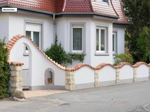Haus zum Kauf provisionsfrei 210.000 € 108 m² 1.257 m² Grundstück Traar Krefeld 47802