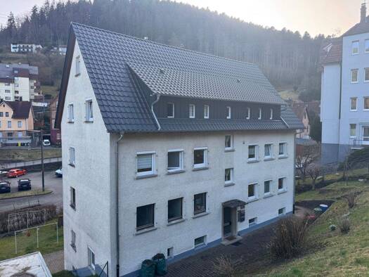 Wohnung zum Kauf als Kapitalanlage geeignet 278.000 € 7 Zimmer 149 m² Hohenlohestraße 45 Bad Wildbad 75323