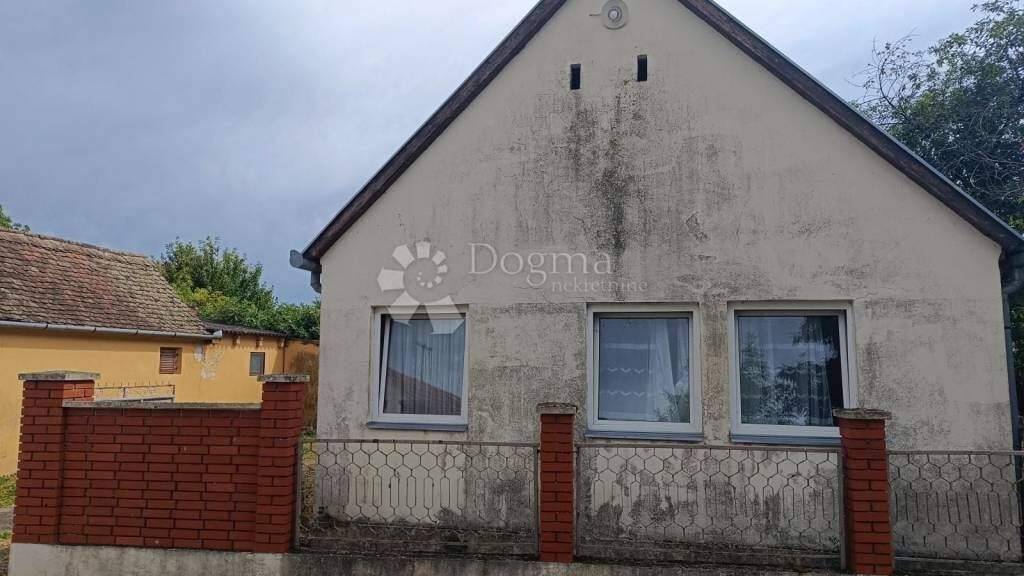 Haus zum Kauf 28.500 € 2 Zimmer 81 m² Podgorac