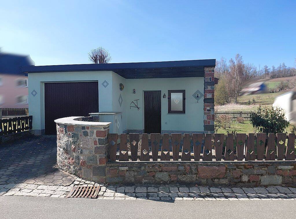 Immobilie in Leupoldsgrün - Klein aber Fein - Überschaubare Doppelhaushälfte mit Garten und Garage - Bild 3