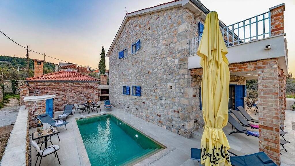 Villa zum Kauf 1.470.000 € 6 Zimmer 285 m² 491 m² Grundstück Zadar
