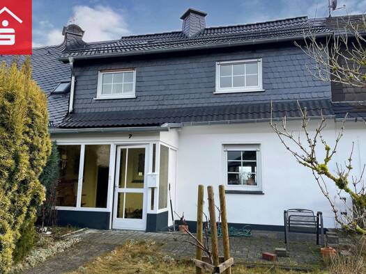 Reihenmittelhaus zum Kauf 149.000 € 3 Zimmer 107 m² 165 m² Grundstück Heinrichsdorf Olsberg 59939